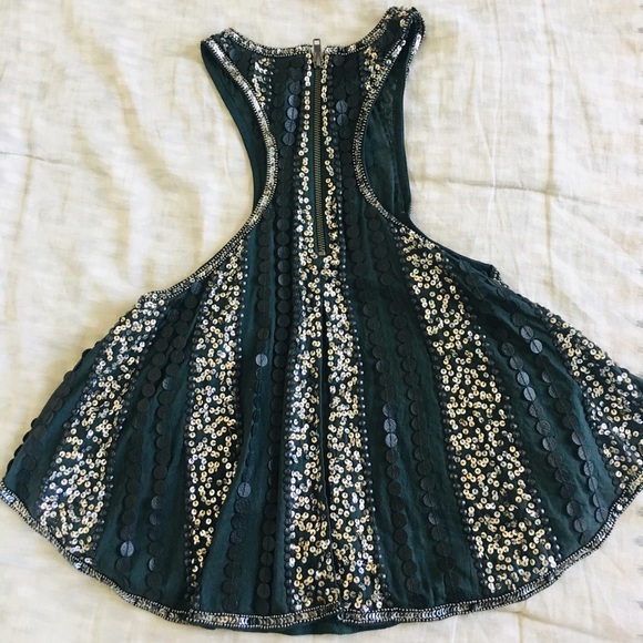 Embellished high neck tank top 🔮 - Picture 5 of 6